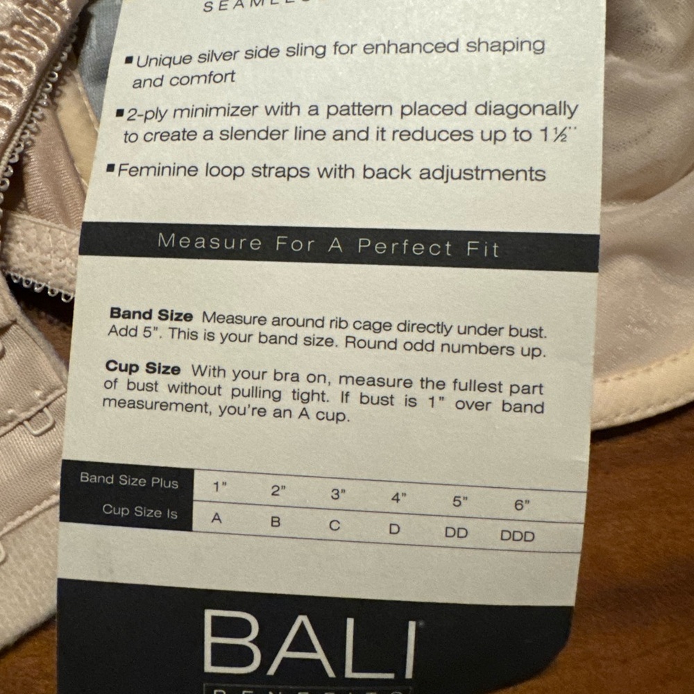 Bali Silver Lining Minimizer Bra in Cream, 40DDD, NWT - Picture 8 of 10
